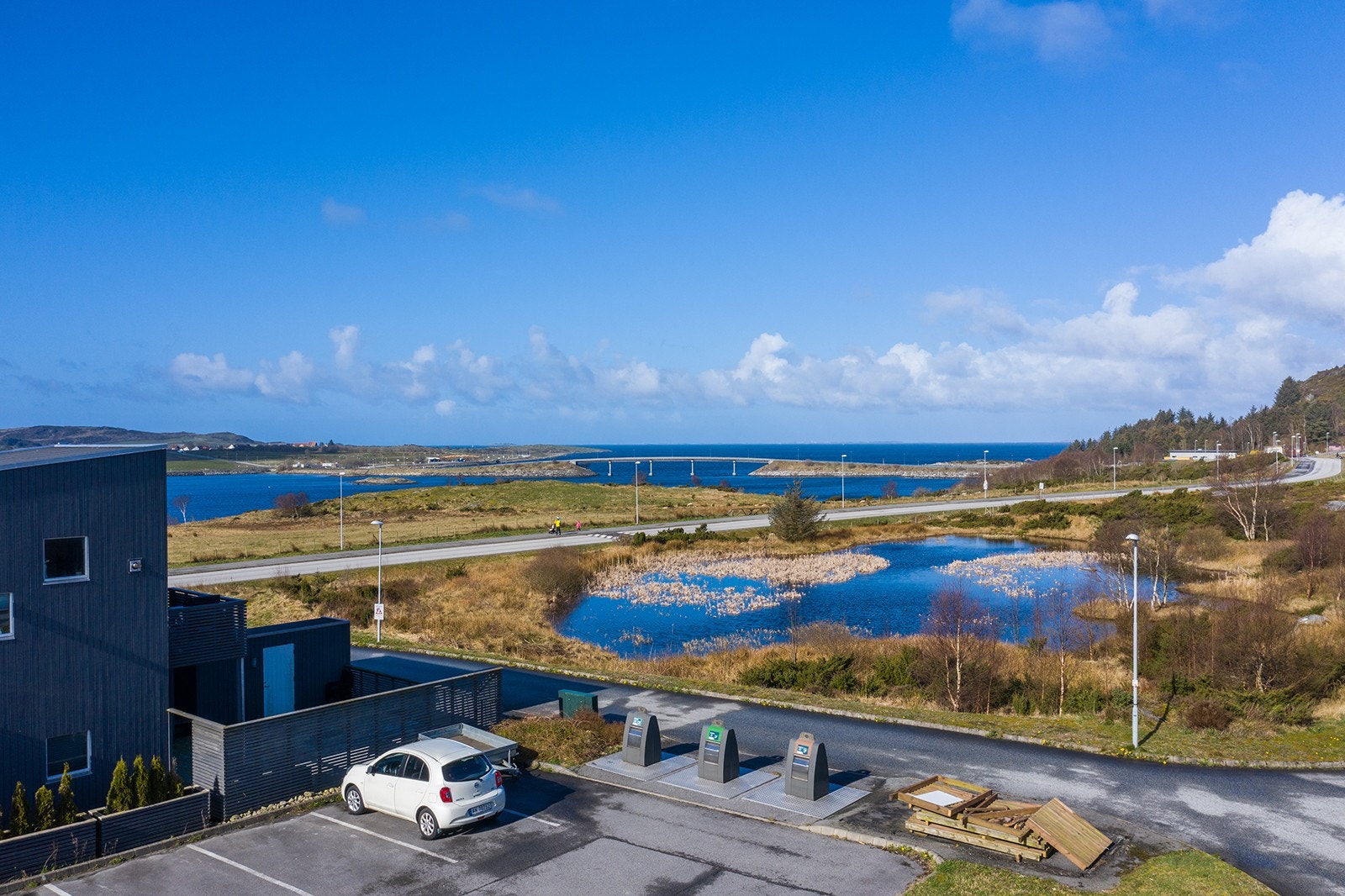 Det er god parkering like utenfor leiligheten Galleribilde