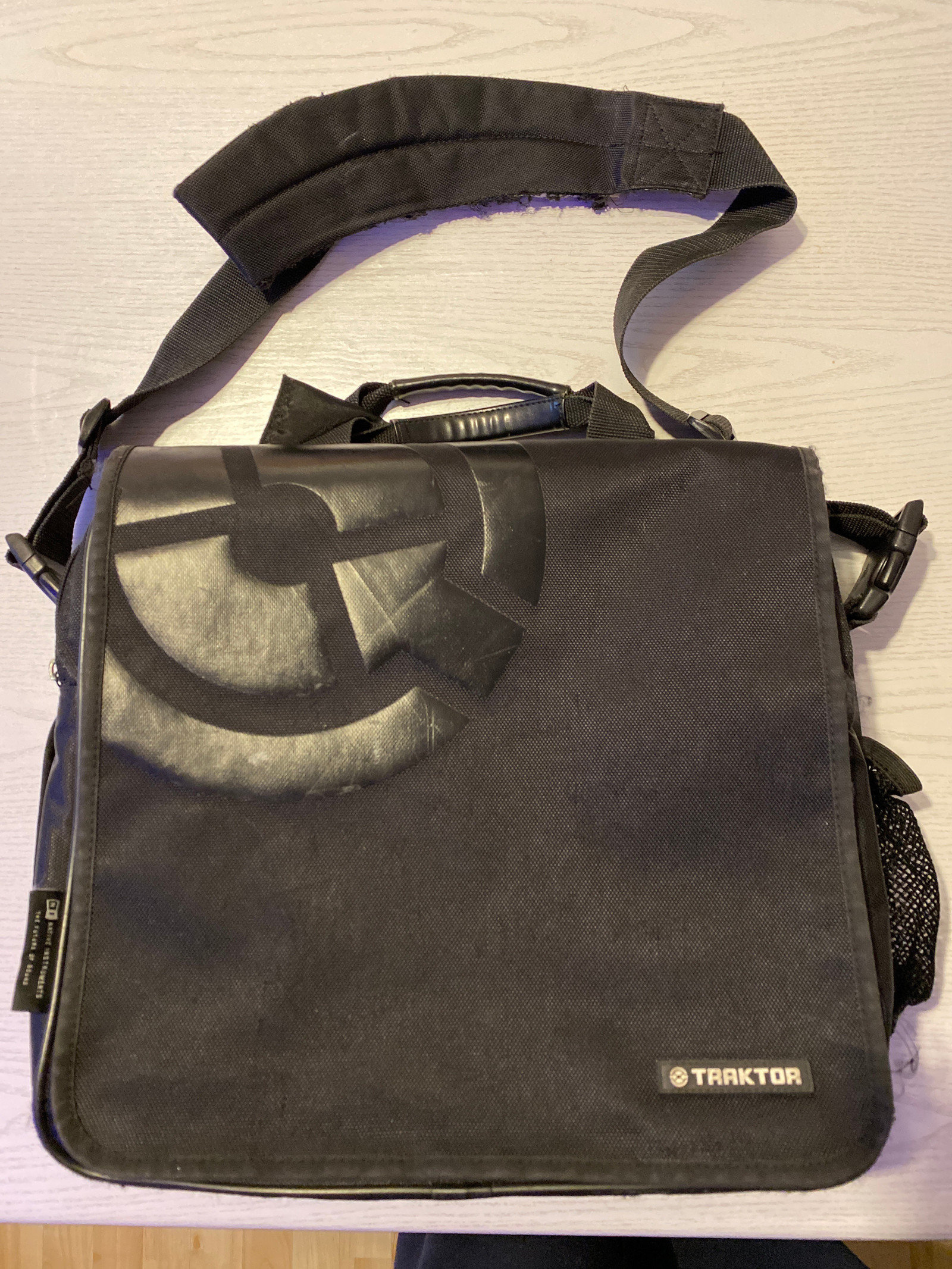 Traktor DJ bag selges | FINN.no traktor Veske | Spreadshirt