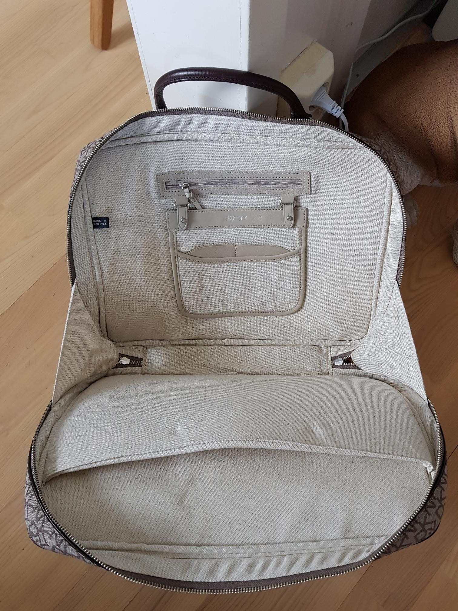 DKNY PC veske 15 tommer aldri brukt | FINN.no DKNY PC veske 15 tommer aldri brukt | FINN.no