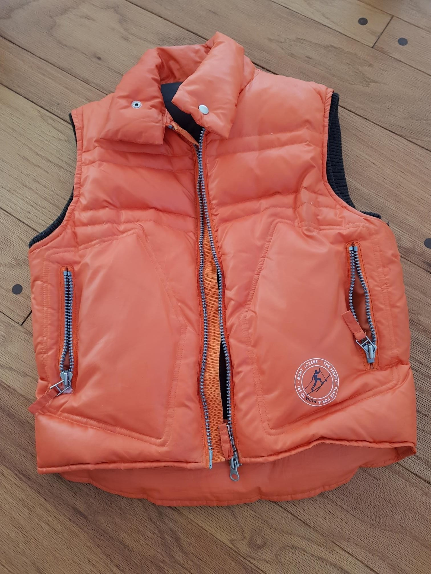 Dunvest dame smallmedium | FINN.no 1 flott NY ute jakke i str, M Meget Romslig mer en L 40. Dyp