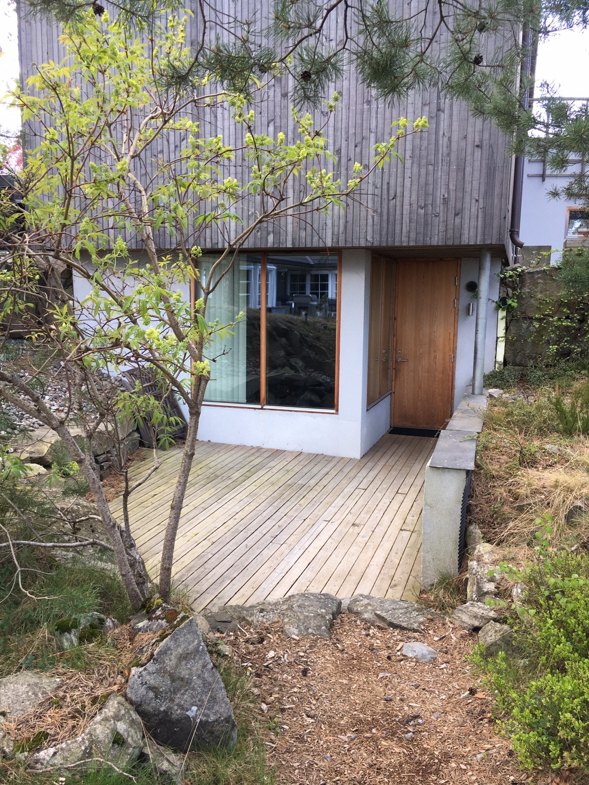 Inngang til leilighet med egen terrasse Galleribilde