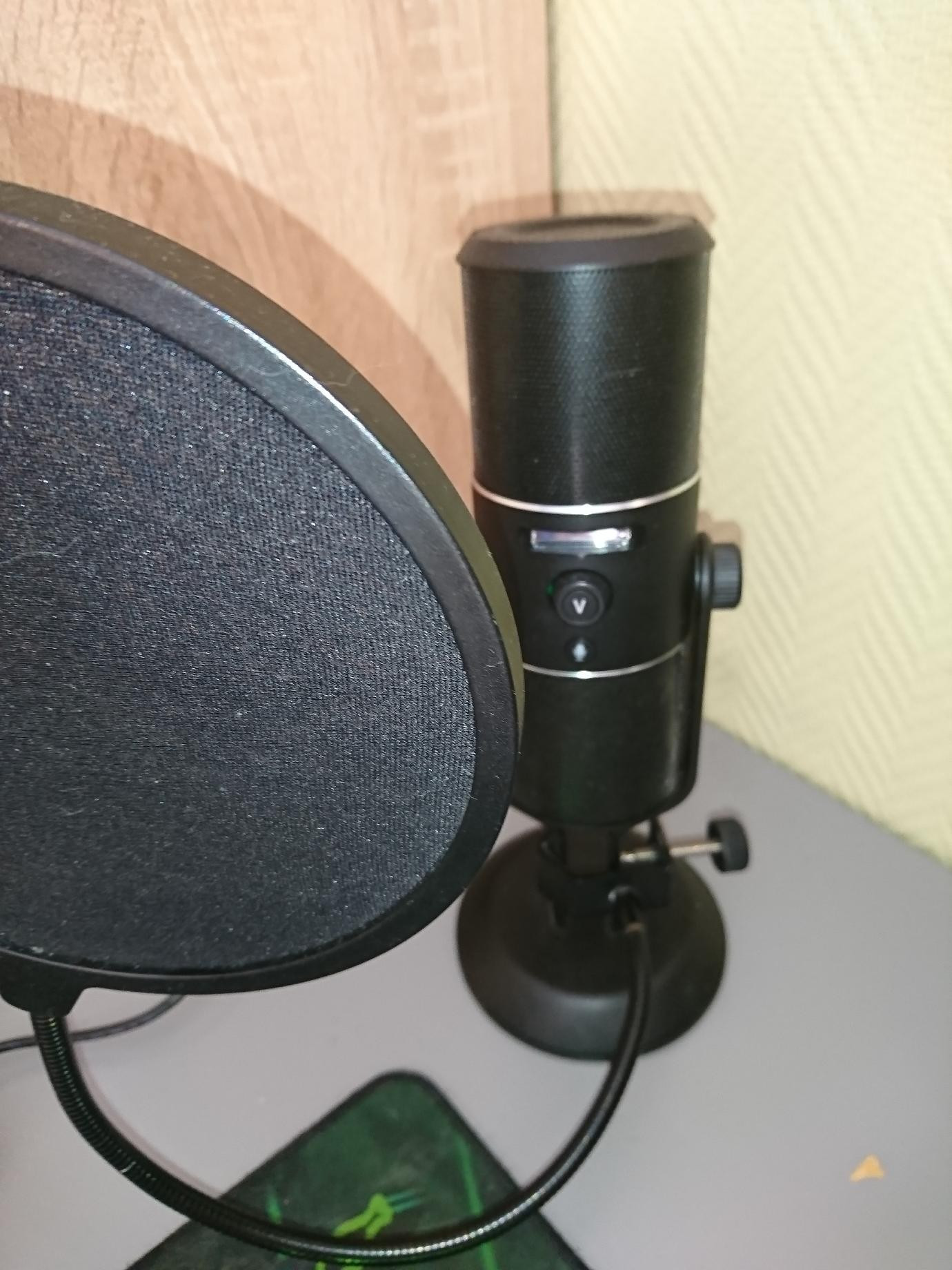 Razer Seiren Pro | FINN.no Razer seiren pro mikrofon | FINN.no