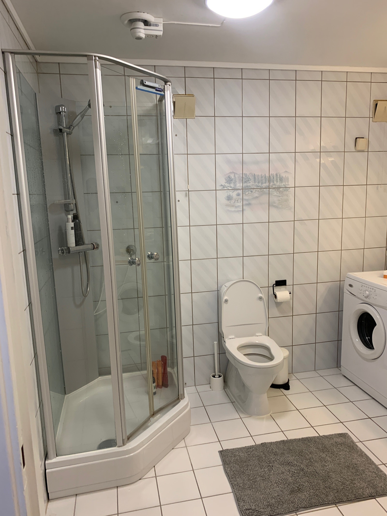 Kombinert baderom/vaskerom Galleribilde