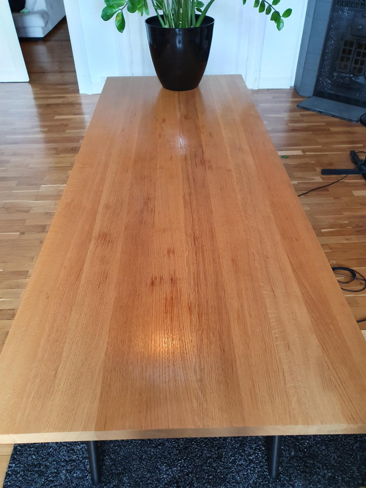 Stort og flott spisebord Bolia Eik Tension (220×85cm Stort og flott spisebord Bolia Eik Tension (220×85cm