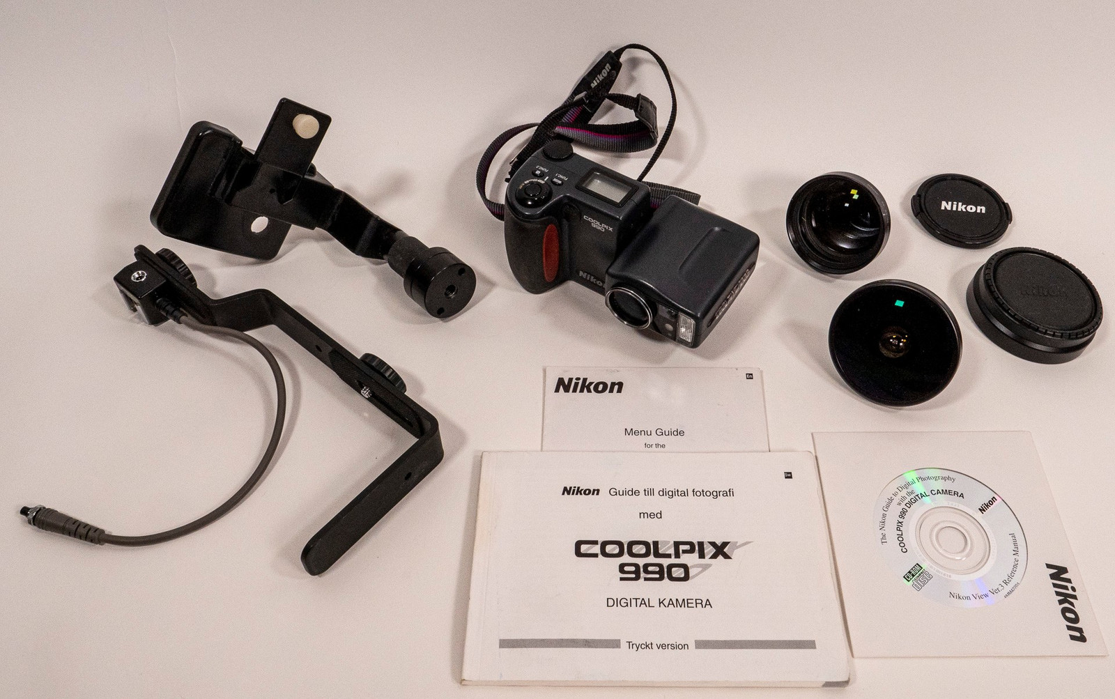 Nikon Coolpix 990 digitalkamera mdiv. utstyr | FINN.no Nikon ME 1 mikrofon Ny pris! | FINN.no