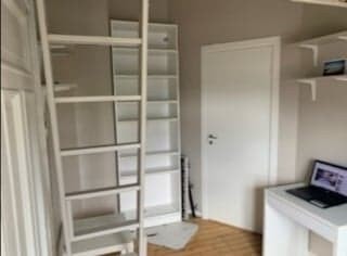 - rom 2 Galleribilde