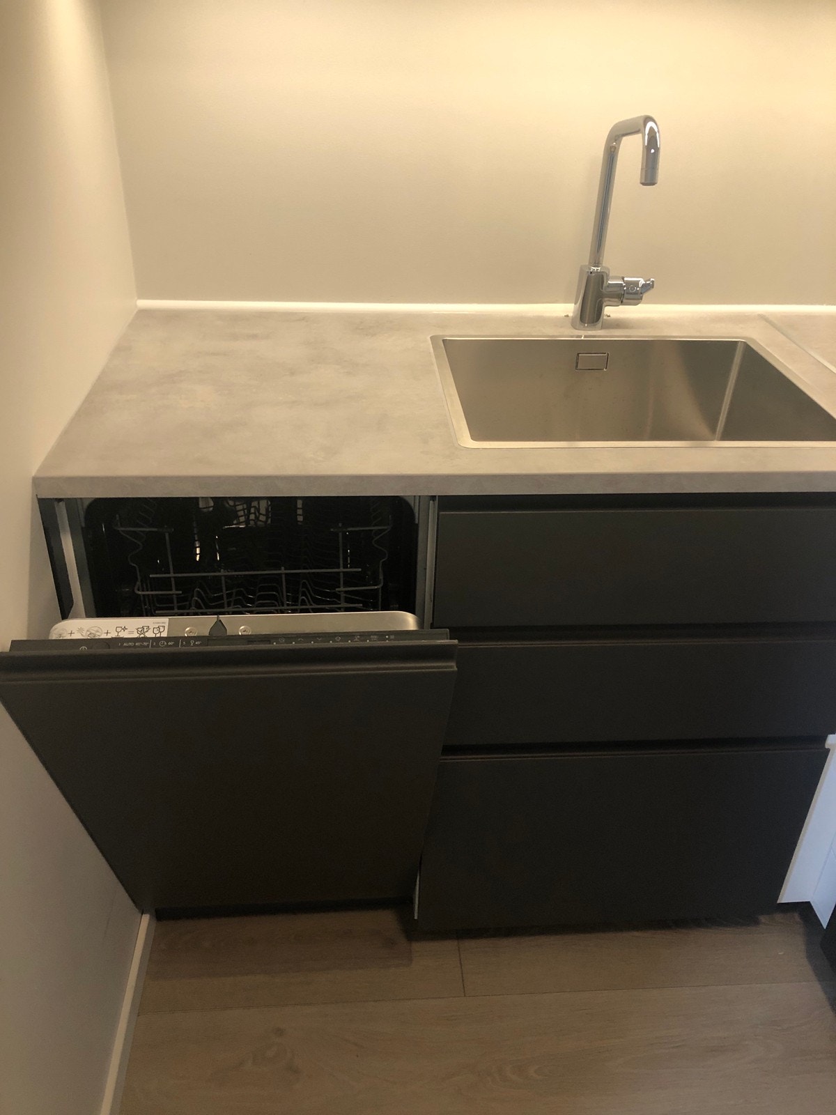 Praktisk oppvaskmaskin Galleribilde