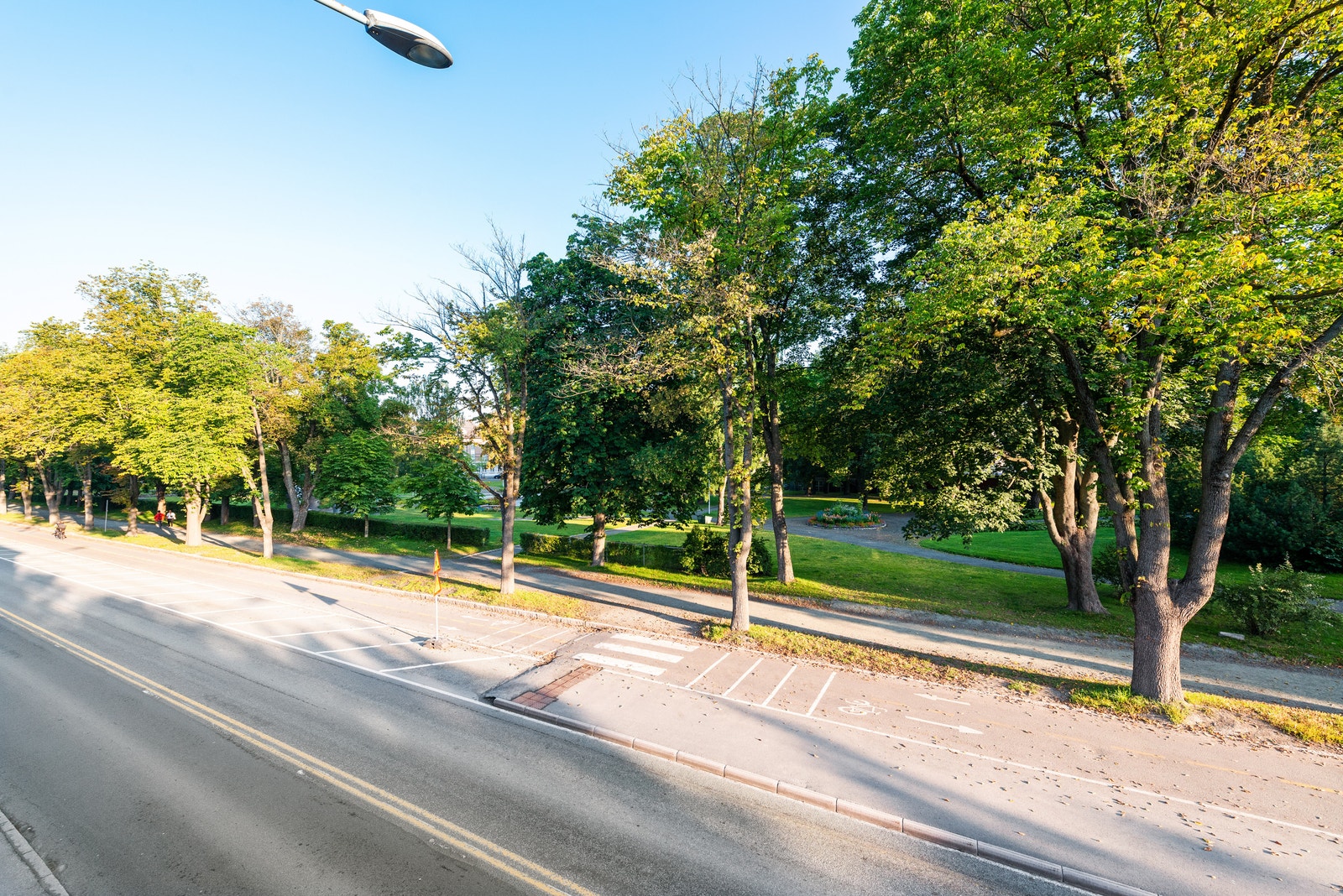 Usikt mot Lademoparken Galleribilde