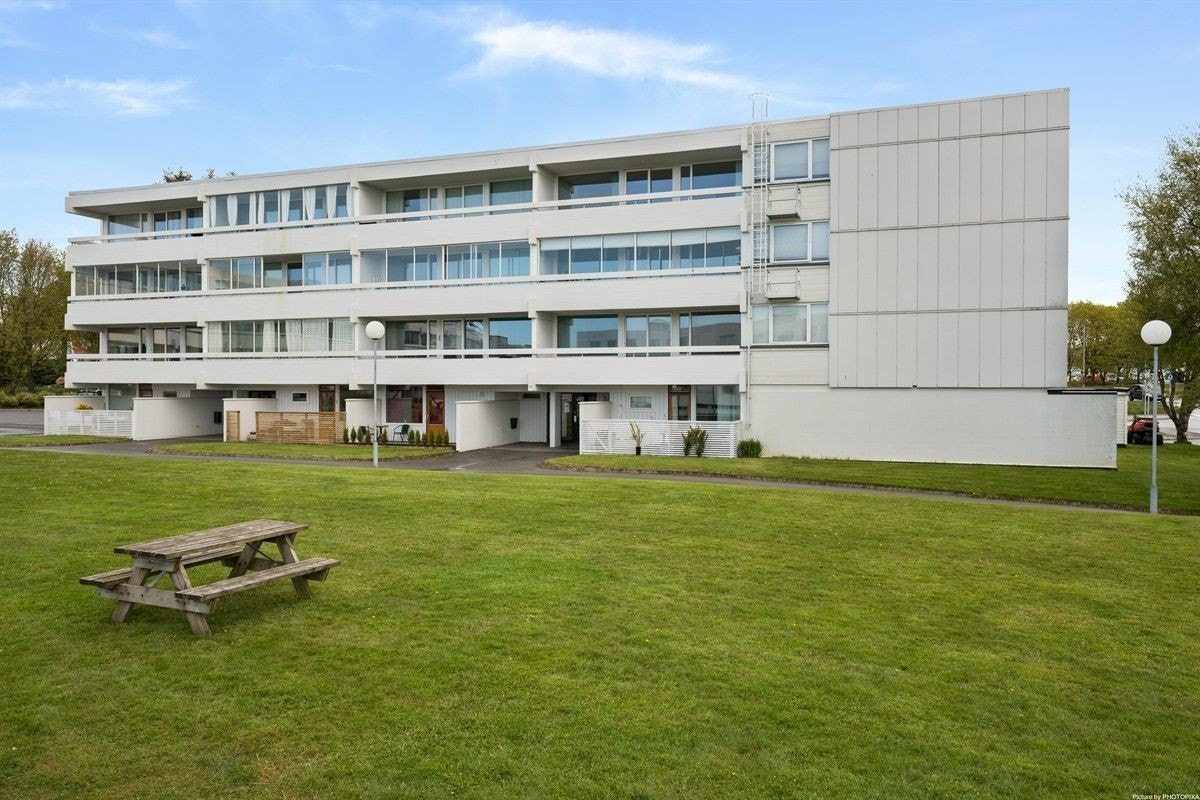 Fasade fremside Galleribilde