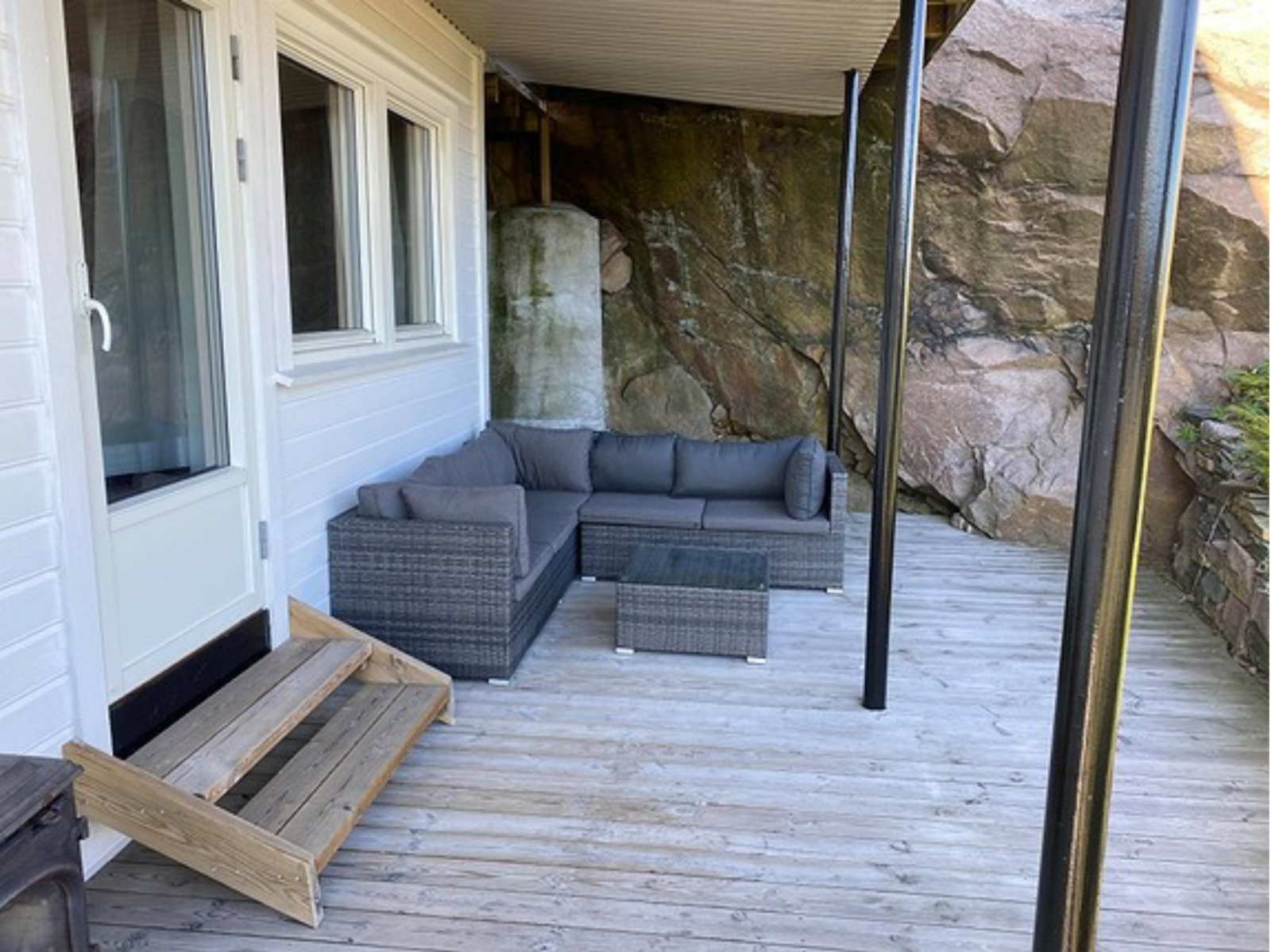Terrasse - flotte utemøbler følger med Galleribilde