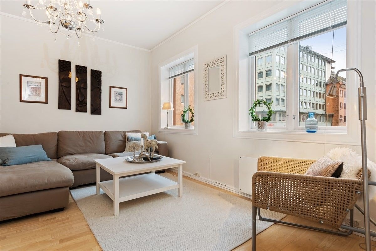 Stue (Sofaen er erstattet med en ny sofa) Galleribilde