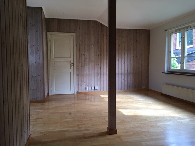 Stuen, fra trappen mot 1. etg. Galleribilde