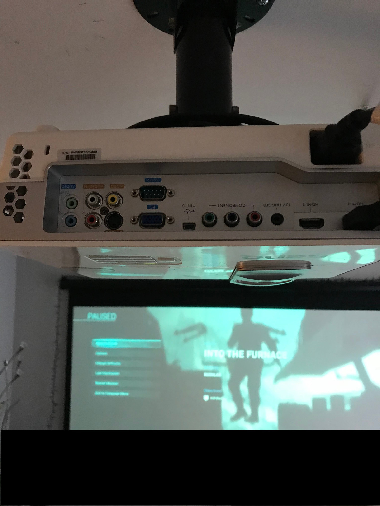 BenQ W1070 m 100 tommer lerret (Relativt ny lampe) | FINN.no BenQ W1070 m 100 tommer lerret (Relativt ny lampe) | FINN.no