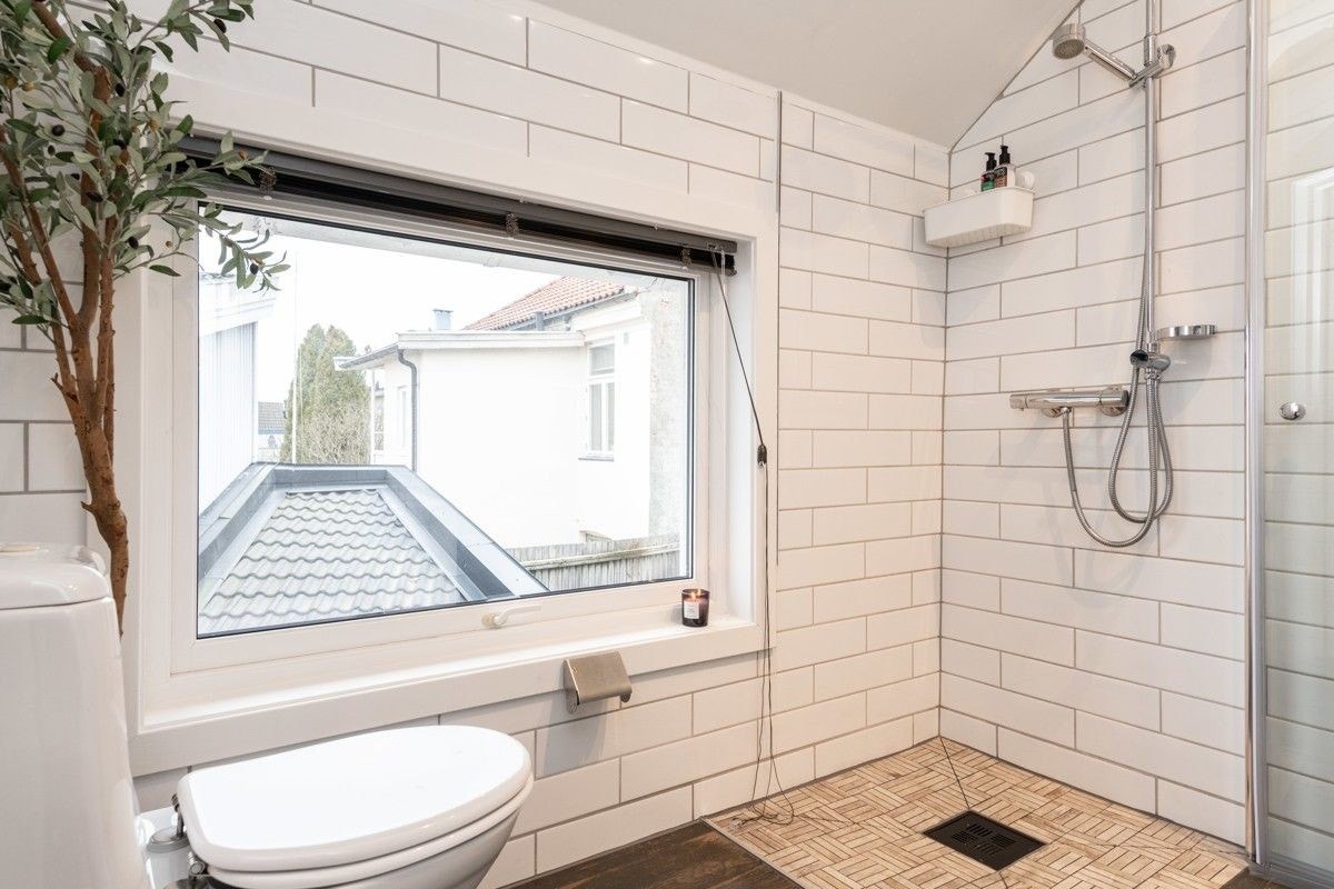 Bad 2 etg Galleribilde