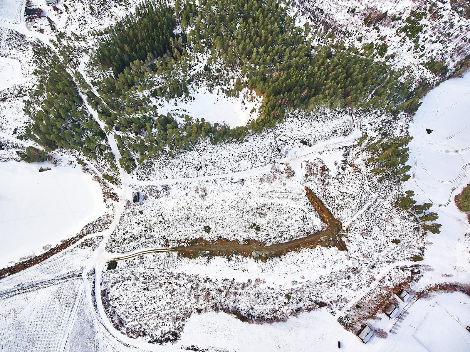 hele feltet, infrastrukturarbeid pågår Galleribilde