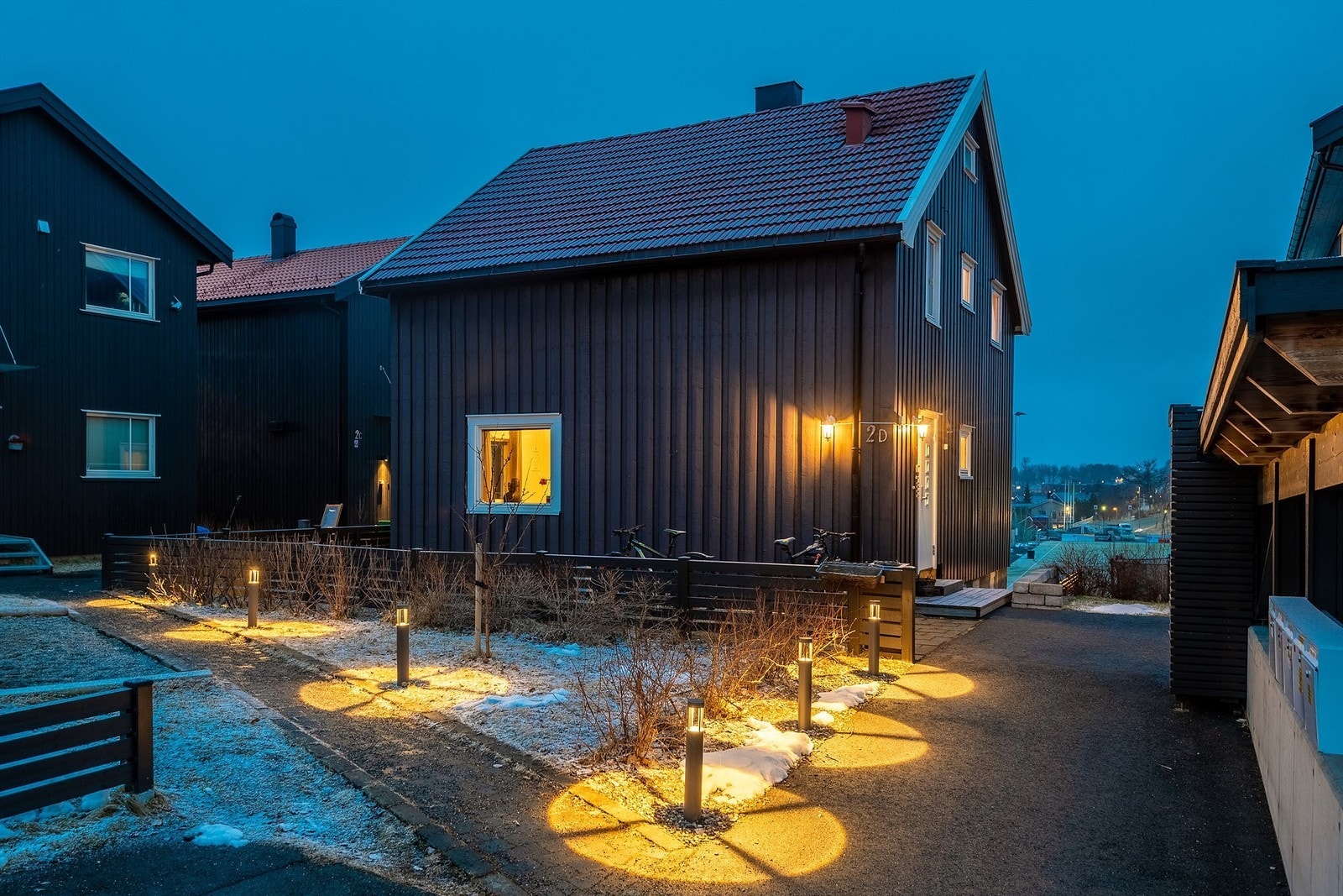 Hus kveld. Galleribilde