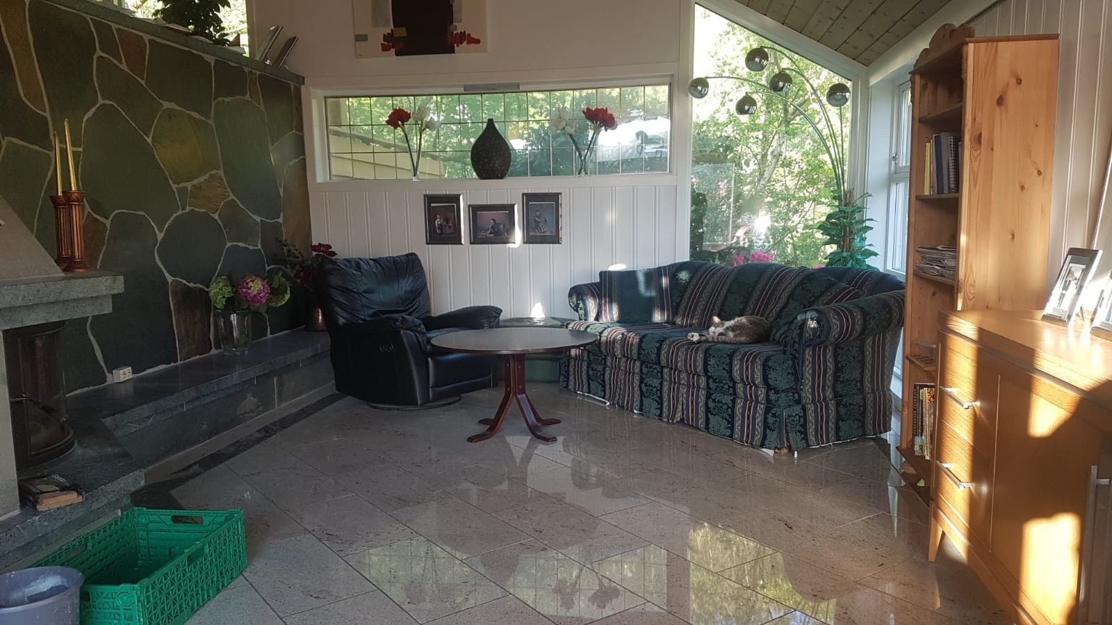 Peisestue mellom etg Galleribilde