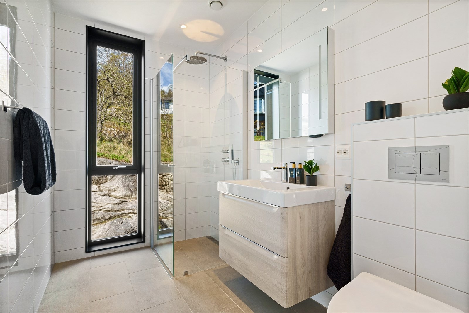 Bad tilhørende barnerom i andre etasje. Galleribilde