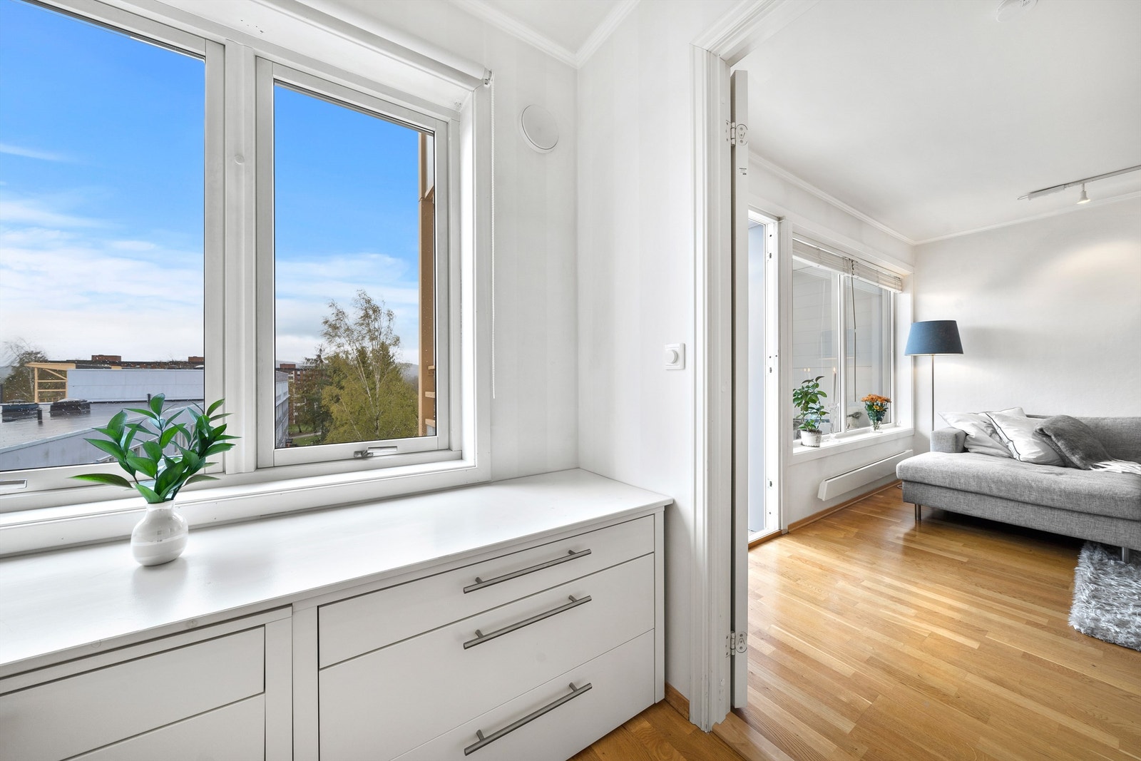 Soverom/stue Galleribilde