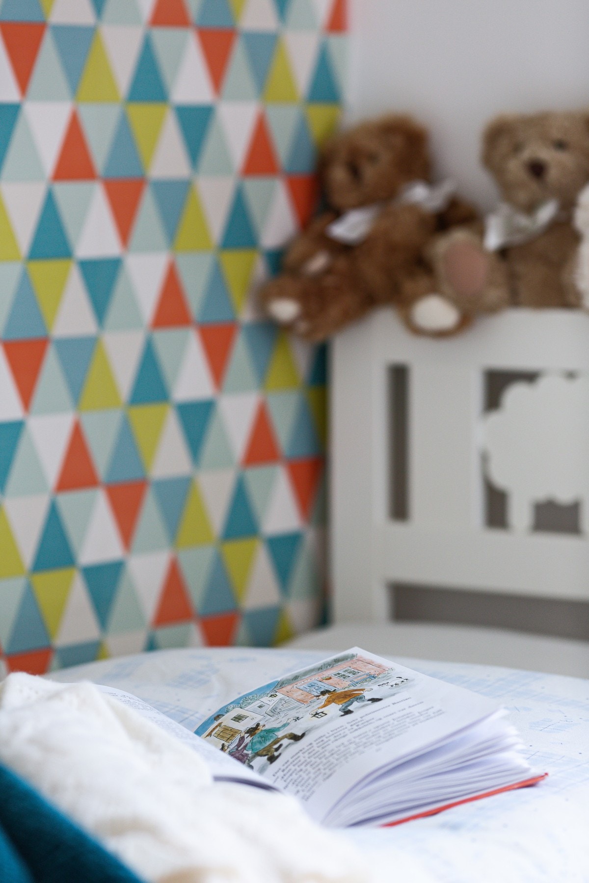 Eiendommen ligger sentralt på Hovseter i Oslo, bilfritt og tilbaketrukket med store grøntarealer. Galleribilde