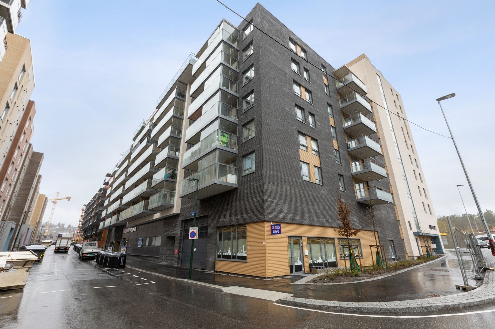 Fasade mot øst Galleribilde