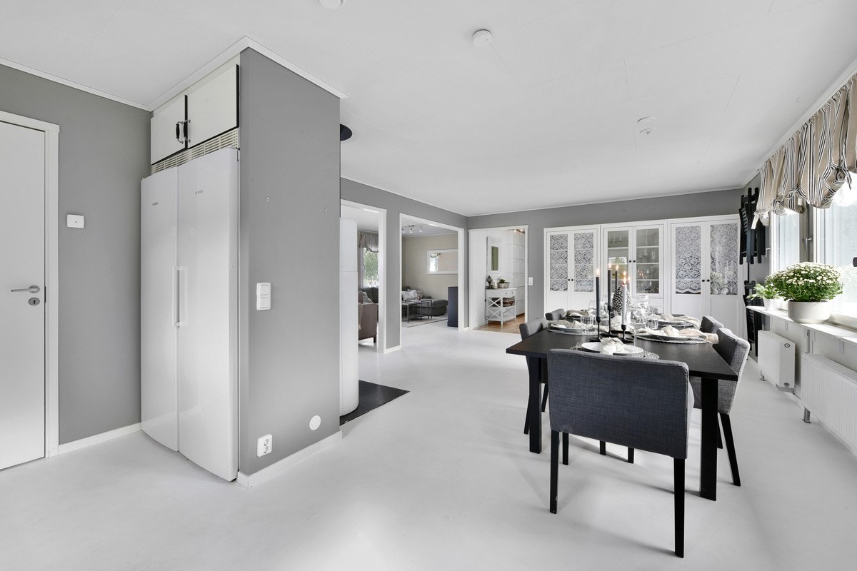 Spisestue første etasje. Galleribilde