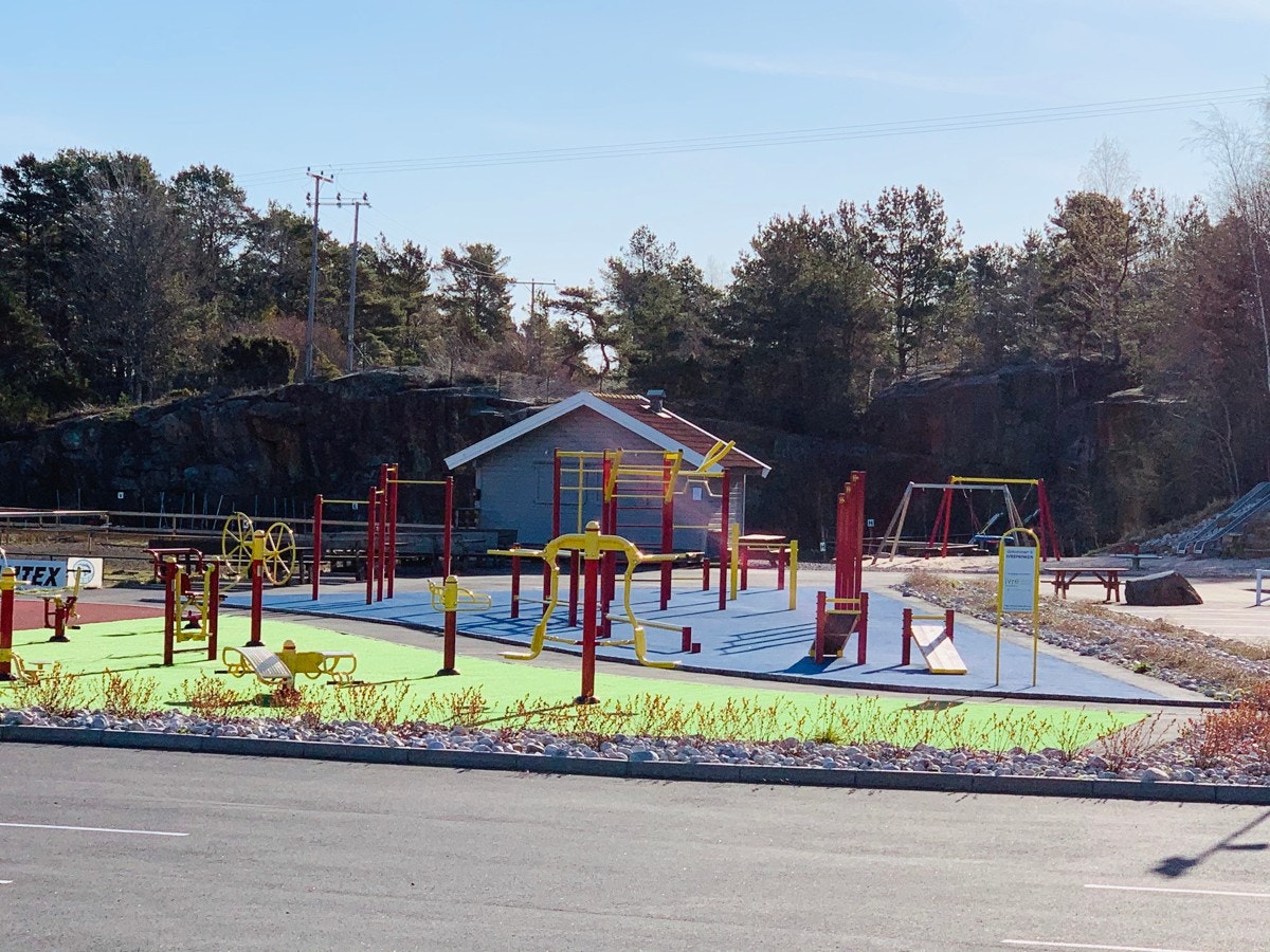 Kort avstand til trenings- og lekeområde ved Hæstadsletta Galleribilde