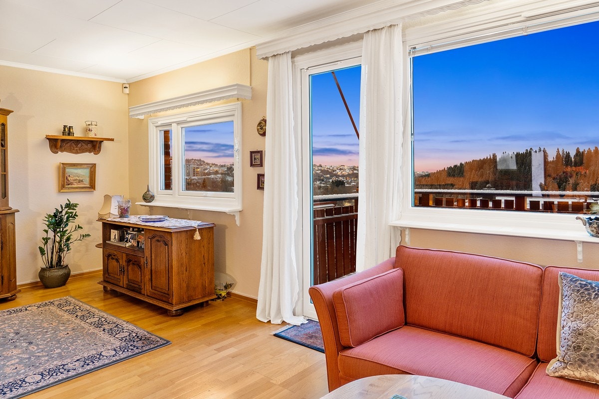 Boligen har et av områdets beste plassering med tanke på utsikt. Galleribilde