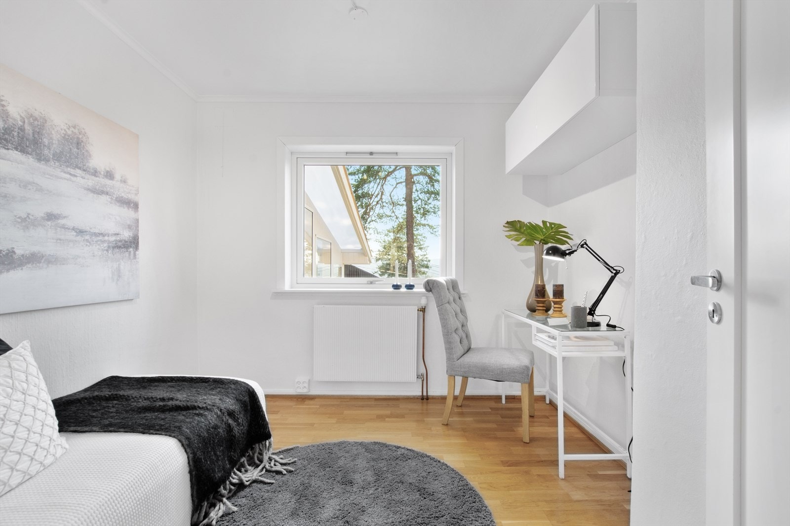 Soverom 2 egner seg utmerket som gjesterom/barnerom/kontor. Galleribilde