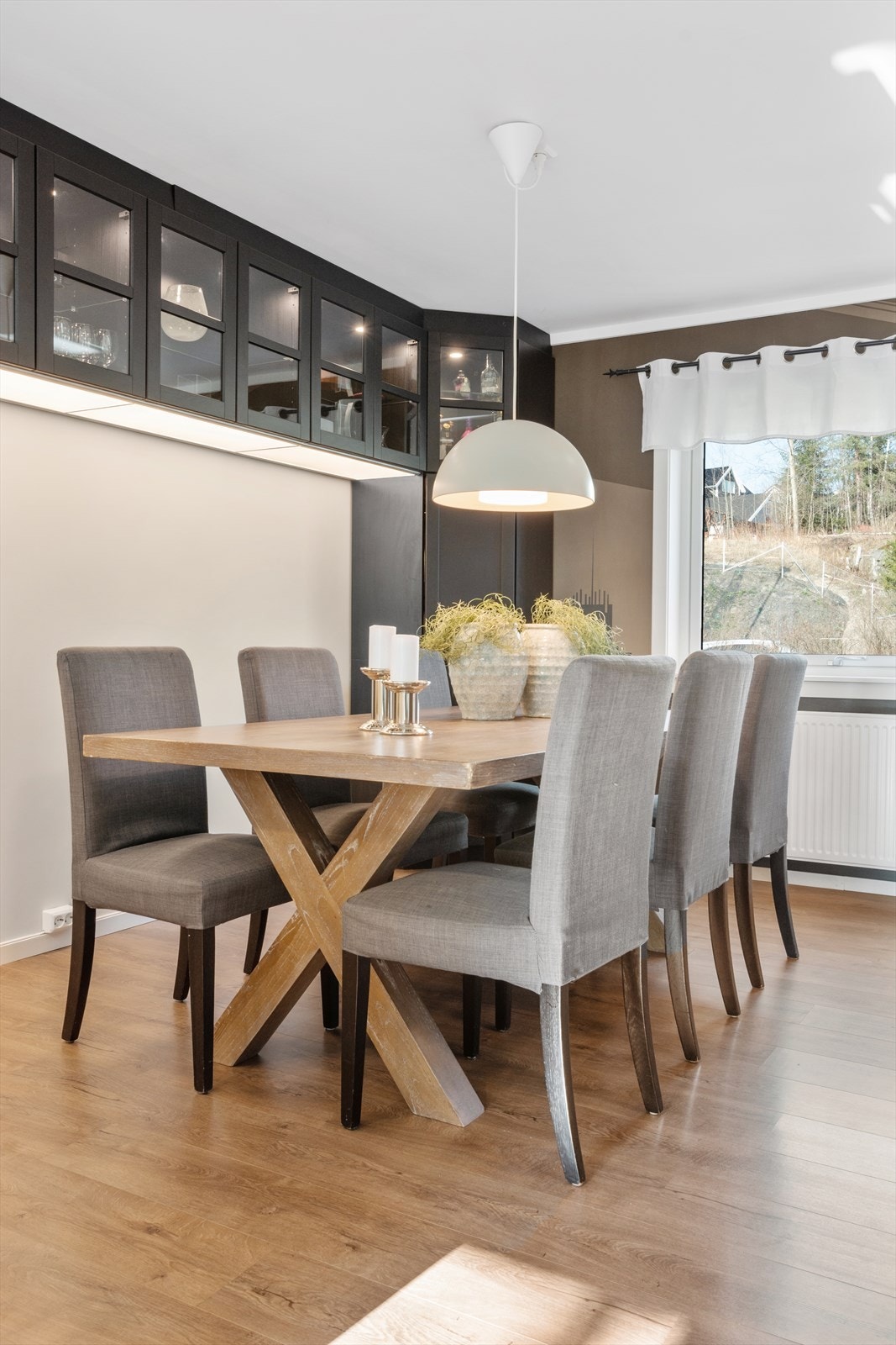 Spisestue. Galleribilde