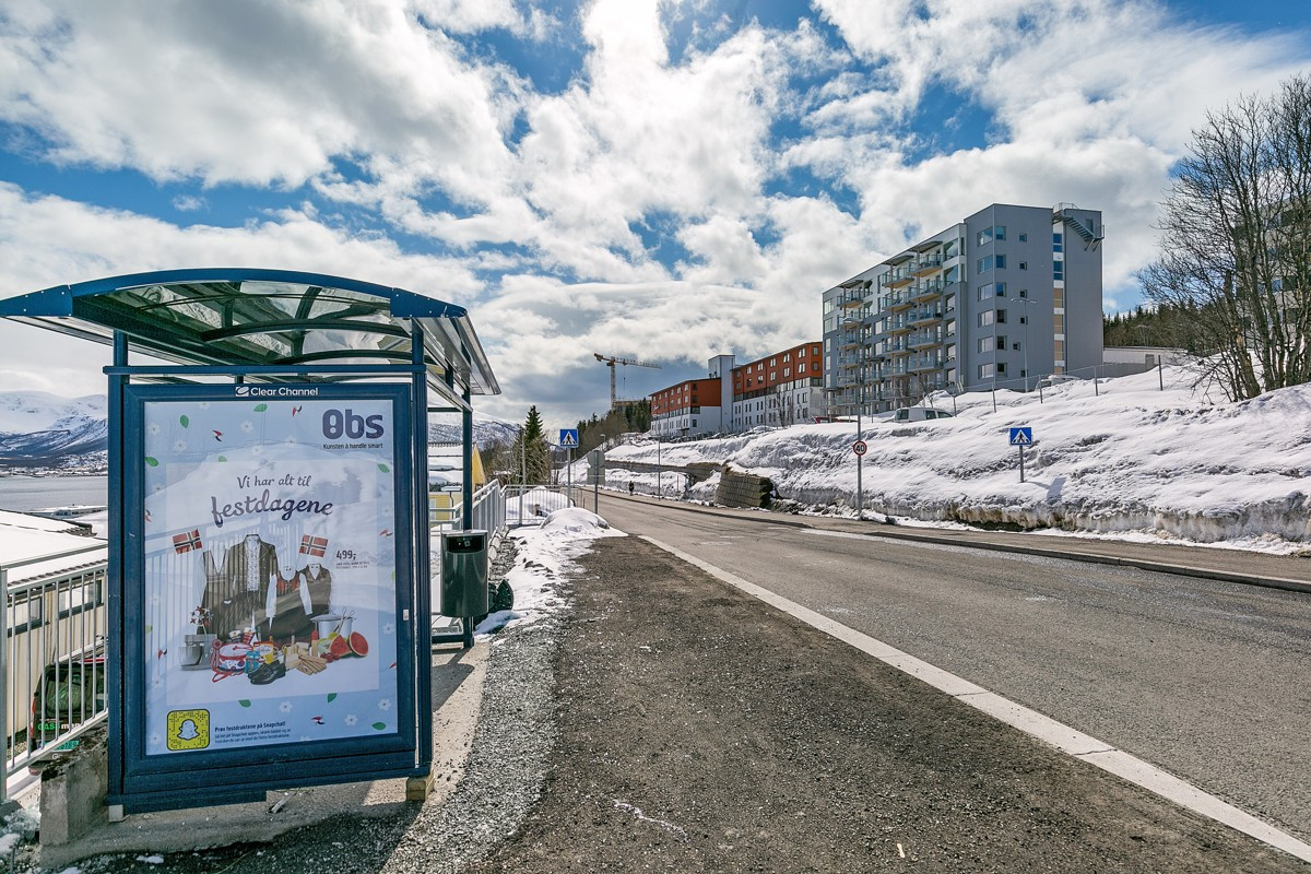 Boligen har bussholdeplass med rute 20 og 24 i umiddelbar nærhet
