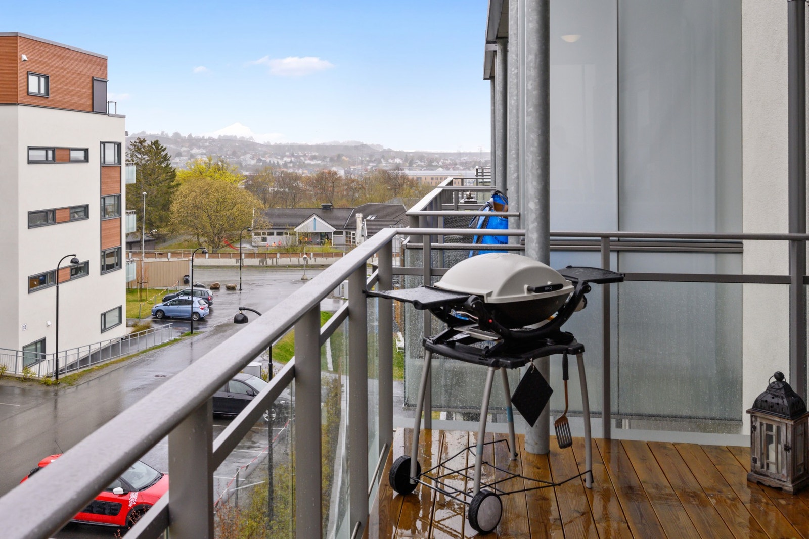 God plass til både utemøbler og grill. Galleribilde