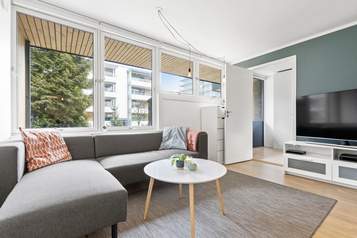 Velkommen til Hovseterveien 66 C! Boligen presenteres av Eie Røa v/Overen Myhre & Rajic. Galleribilde