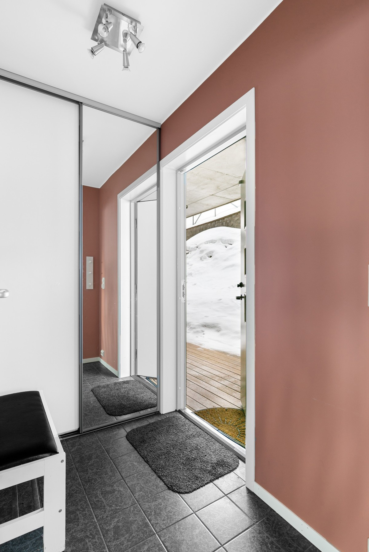 Gang/entré med garderobe