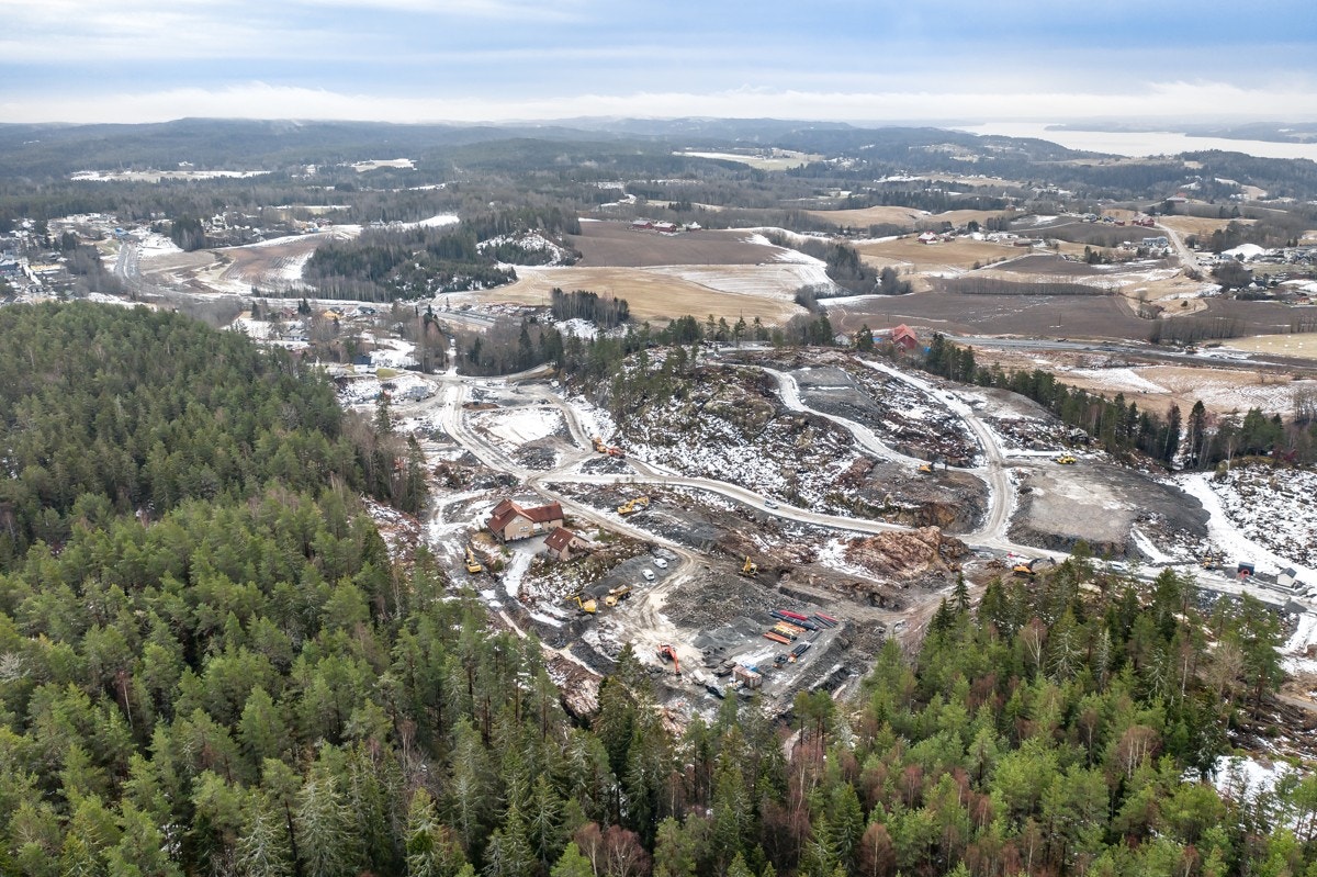 Her kan drømmen om å oppføring av enebolig innfris, prisgunstige tomter. Selges uten byggeplikt, som kjøper står man helt fritt i valg av husleverandør. Galleribilde