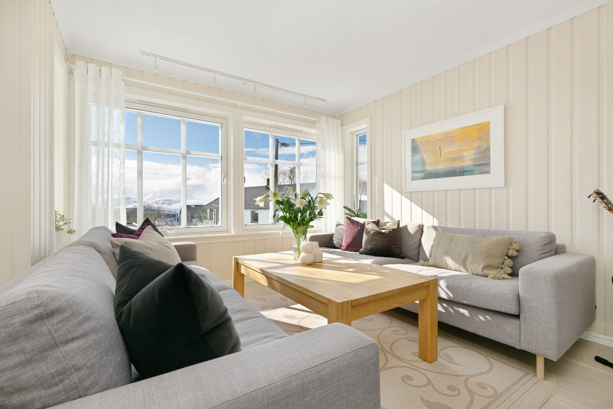 God plass til sofagruppe