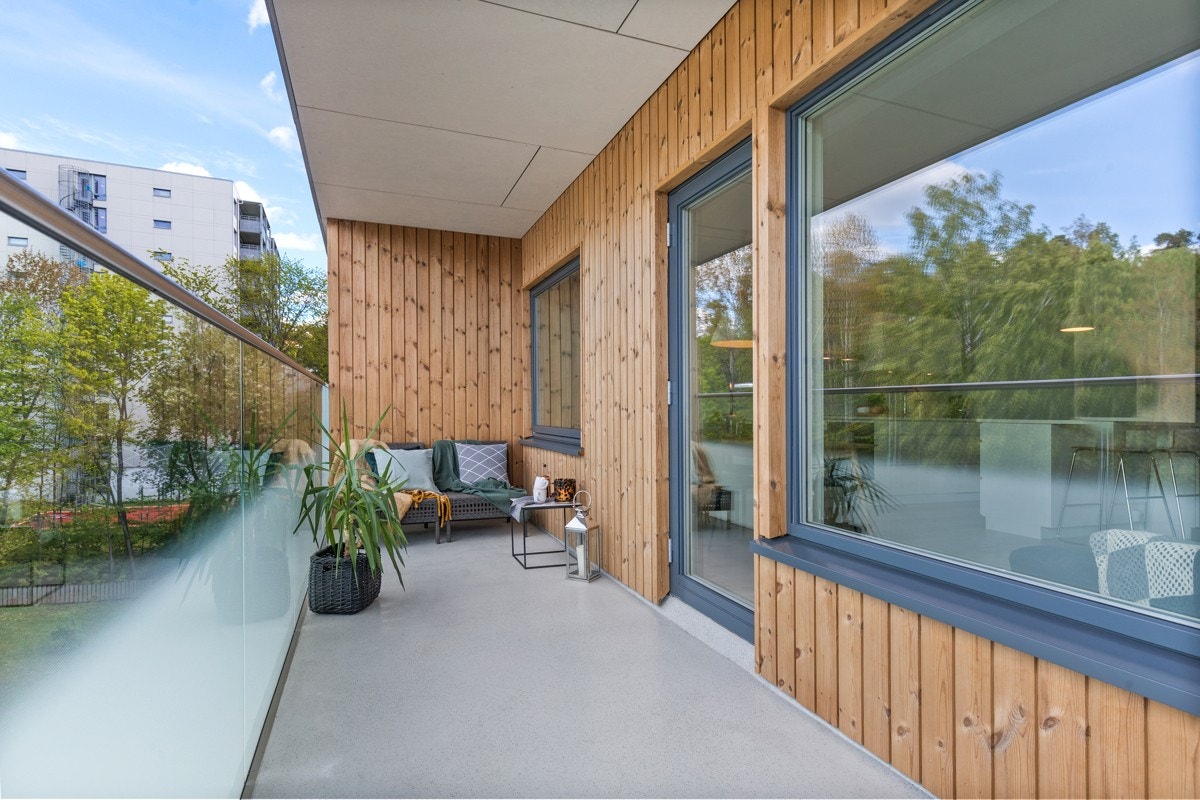 Fasade rehabilitert i regi av borettslaget i 2020. Dette har gitt eiendommen et mer moderne preg. Galleribilde