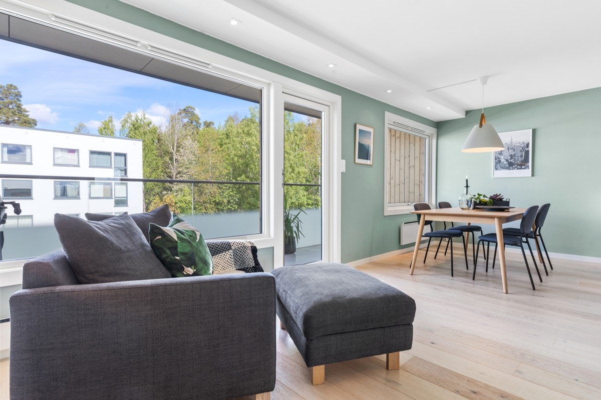 Nye vinduer og balkongdør i 2019. Galleribilde