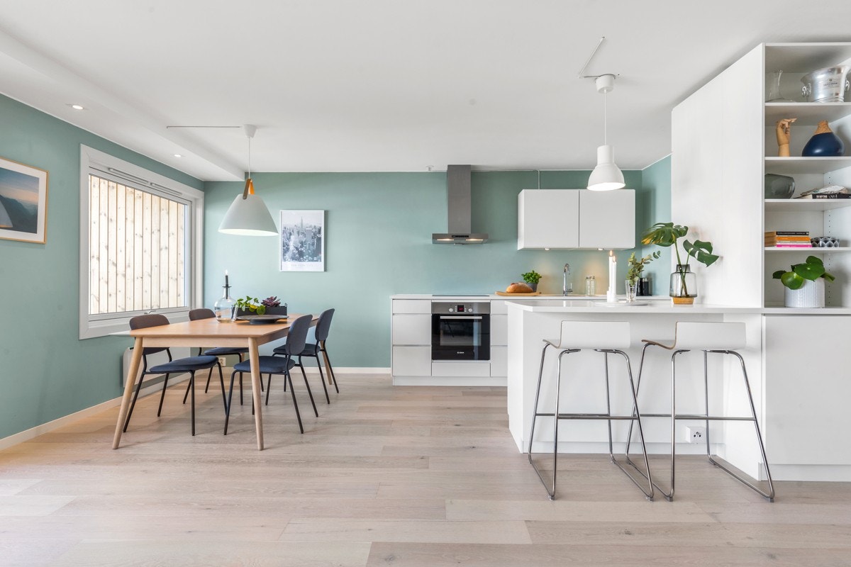 Eie Røa v/Overen Myhre & Rajic ønsker velkommen til Hovseterveien 82 A! Galleribilde