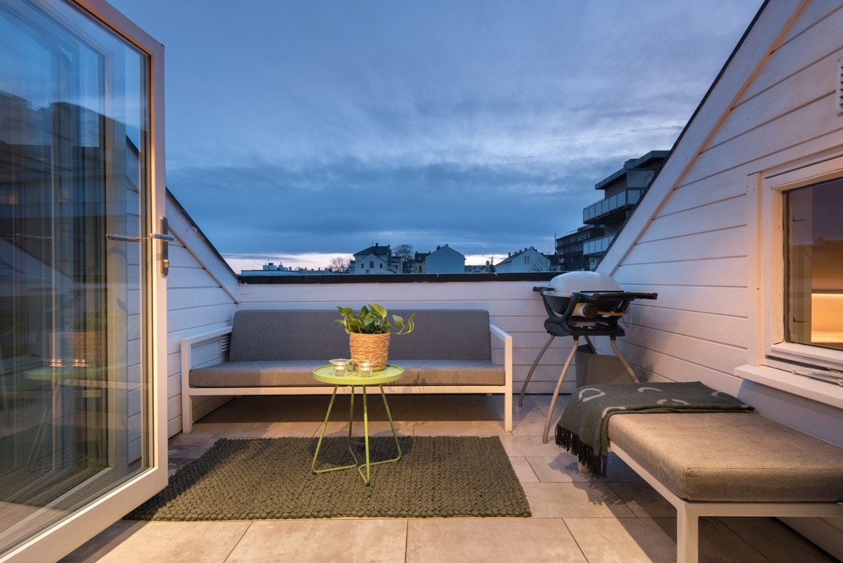 Terrasse på kvelden Galleribilde