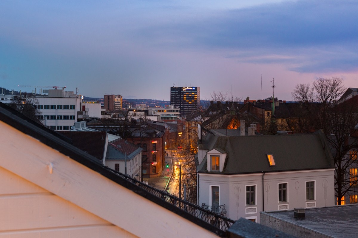 Utsyn over byen Galleribilde