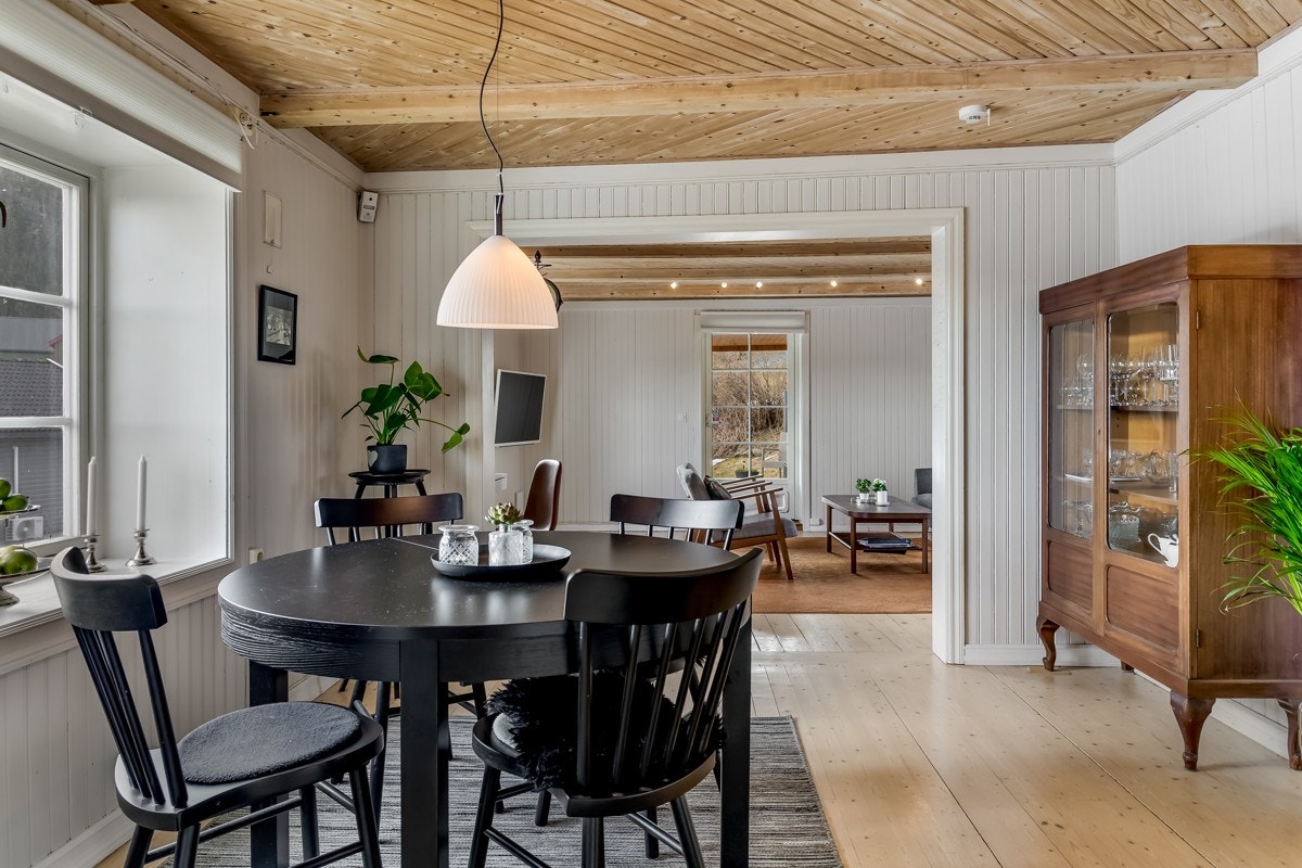 Spisestuen med tilliggende stue kan lett bli familiens favorittsted. Galleribilde