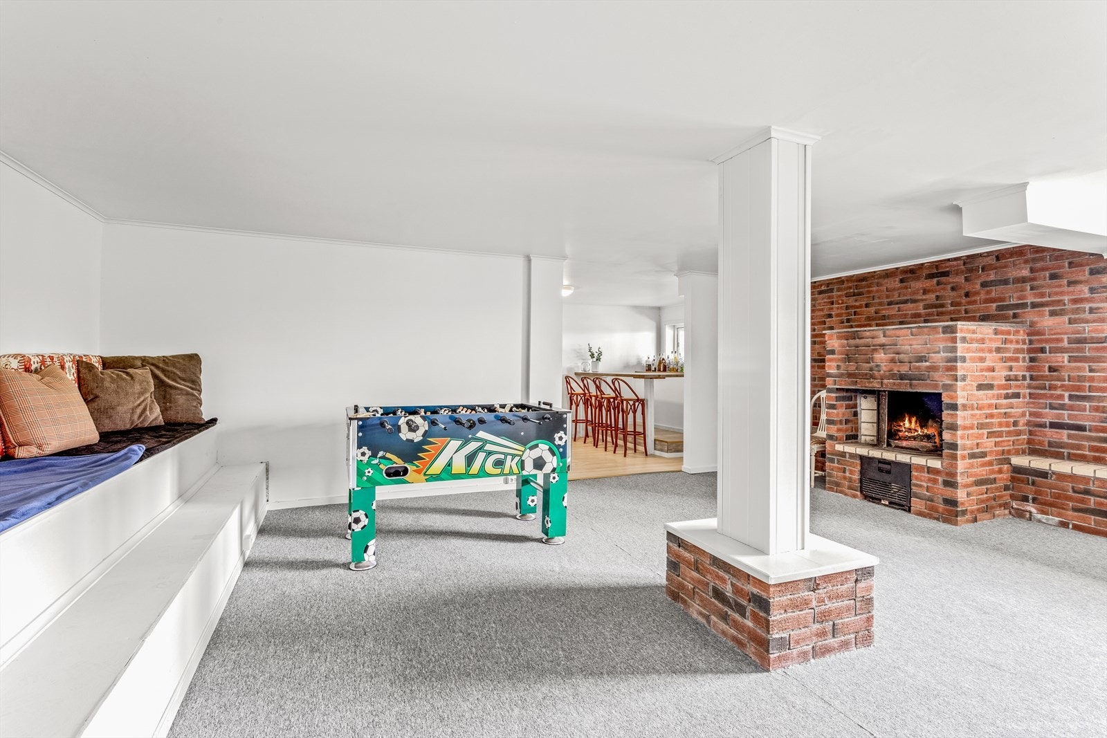 Stor kjellerstue. Galleribilde