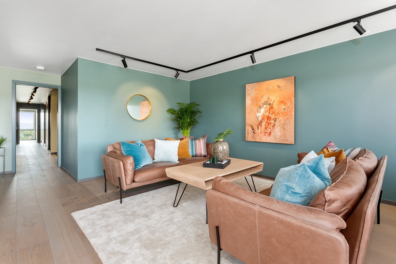 Påkostede og moderne materialvalg og flotte fargekombinasjoner. Galleribilde