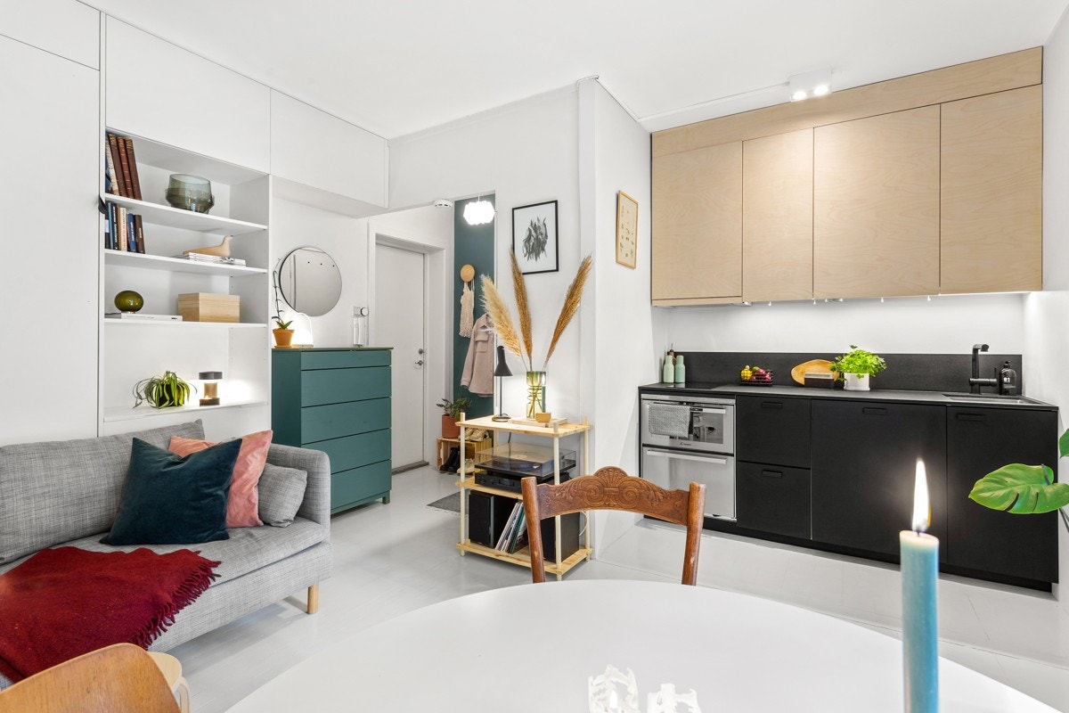 Arealeffektiv planløsning med åpen kjøkkenløsning Galleribilde