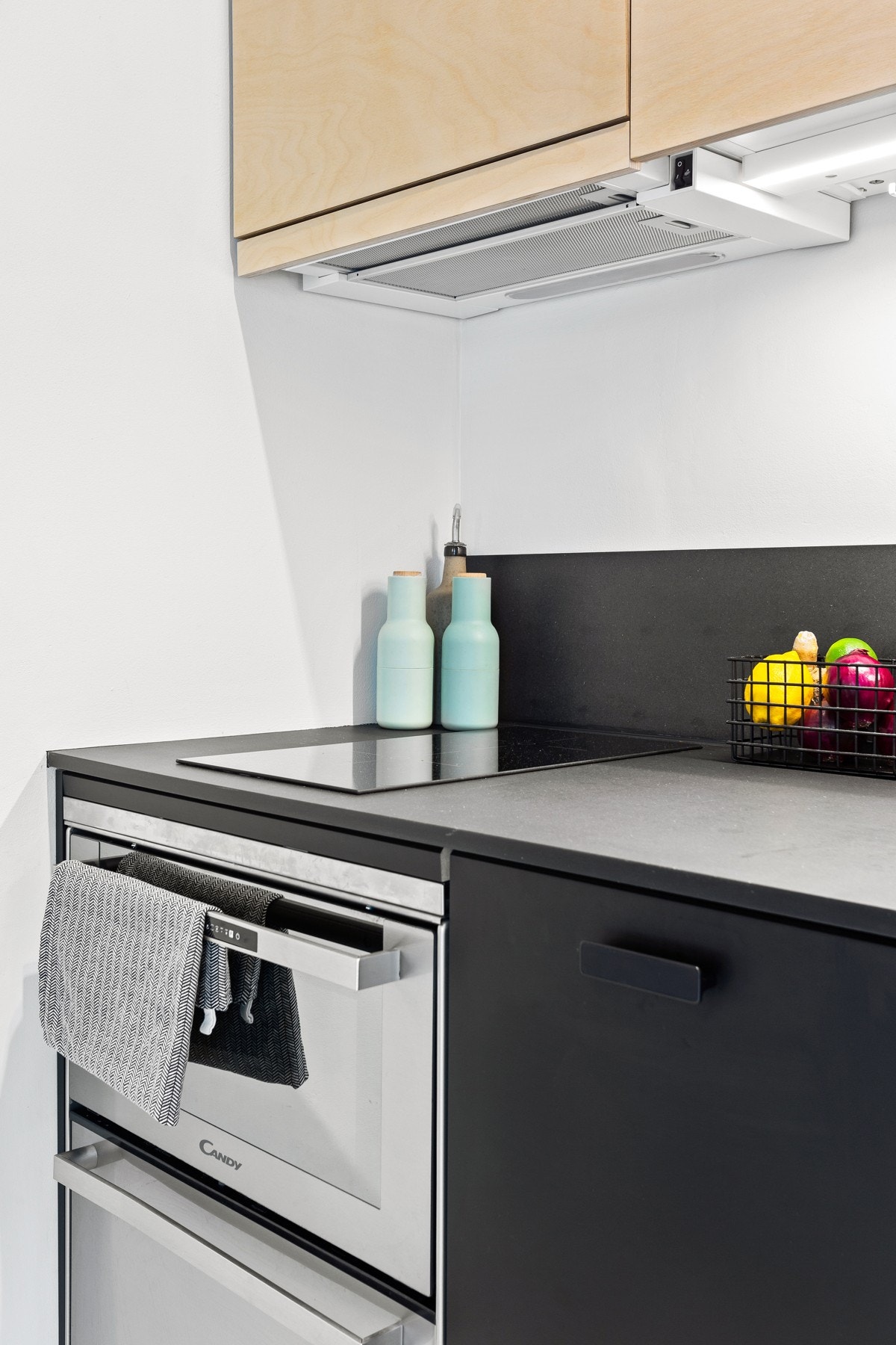 Hvitevarene på kjøkkenet medfølger salget Galleribilde