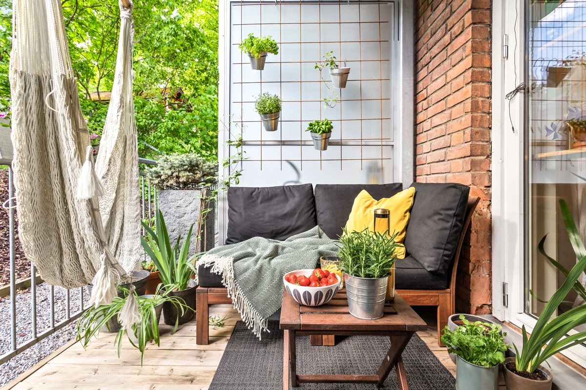 Gode møbleringsmuligheter for sittegruppe og øverlig møblement Galleribilde