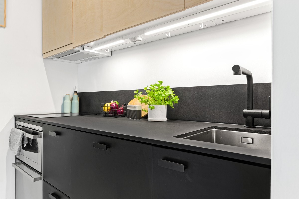 Opplegg for oppvaskmaskin i benkeskap Galleribilde