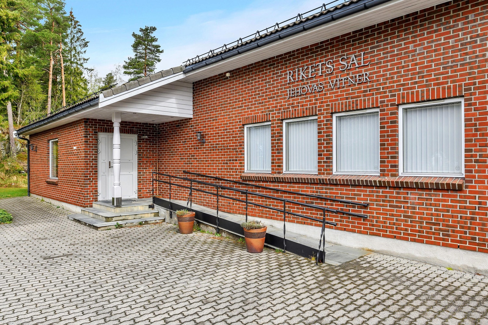 Inngangsparti Galleribilde