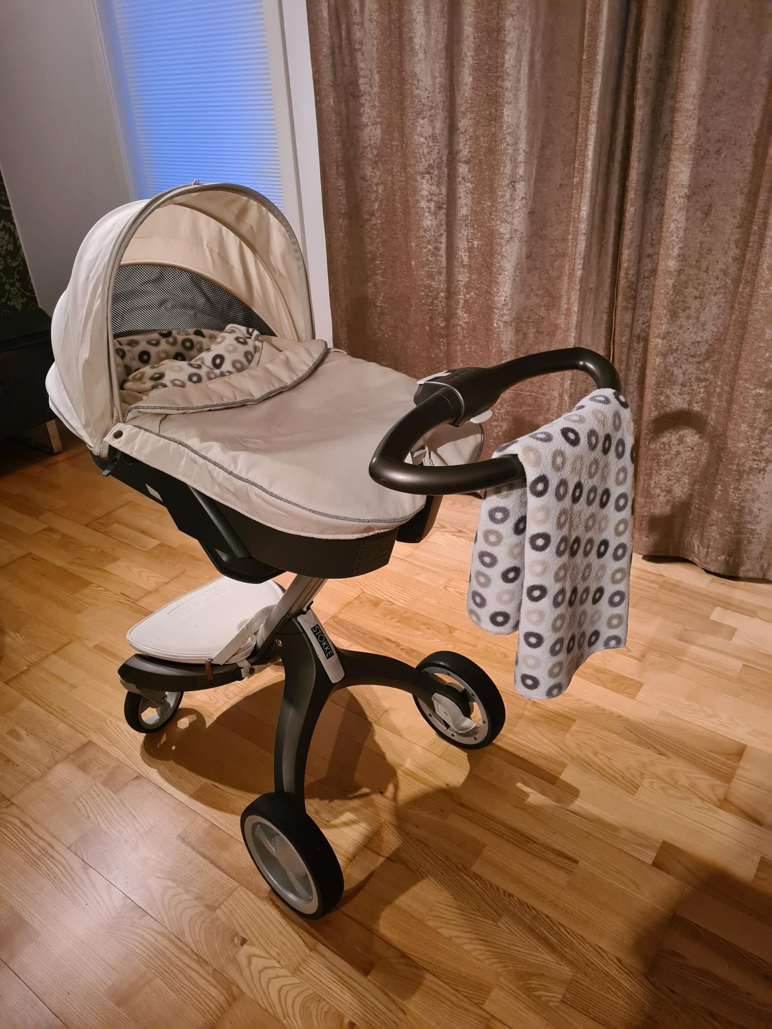 STOKKE Xplory sittedel + liggedel solgt | FINN.no STOKKE Xplory sittedel + liggedel solgt | FINN.no